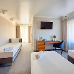 Pod Debami Inn