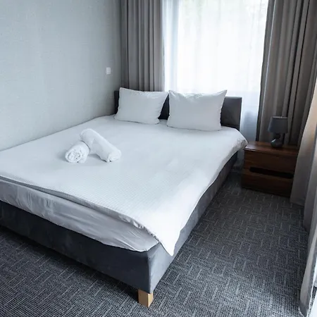 Pod Debami 2* Radwanice