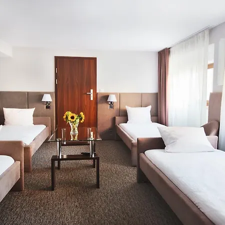 Pod Debami 2* Radwanice