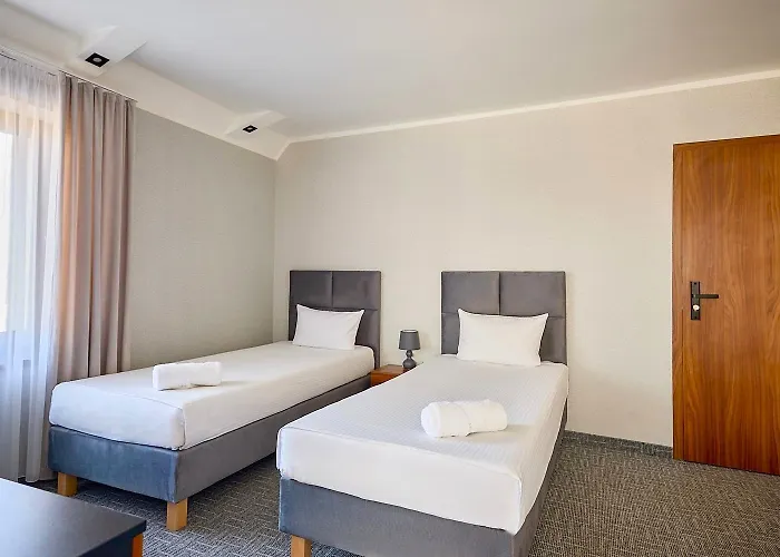 Pod Debami 2* Radwanice